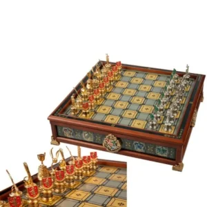 Universal Orlando Resort The Hogwarts Houses Quidditch Chess Set* Replicas